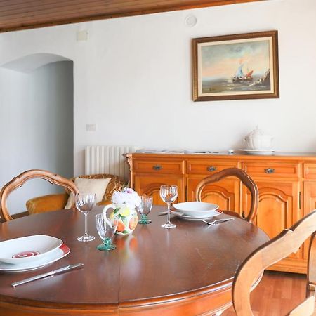 Lucio&Pina House Apartment Dervio Bagian luar foto