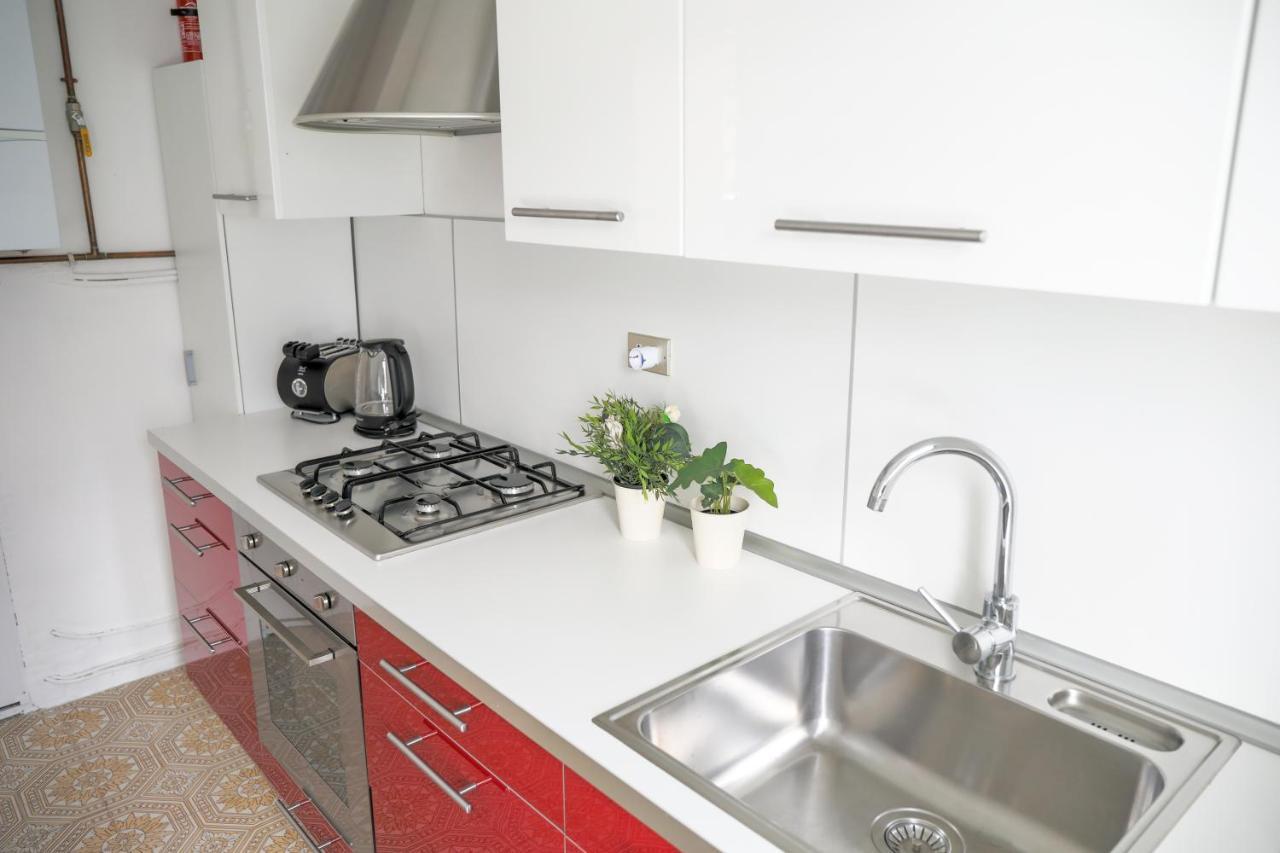 Lucio&Pina House Apartment Dervio Bagian luar foto
